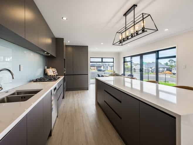 24 Tahuna Minhinnick Drive, Glenbrook