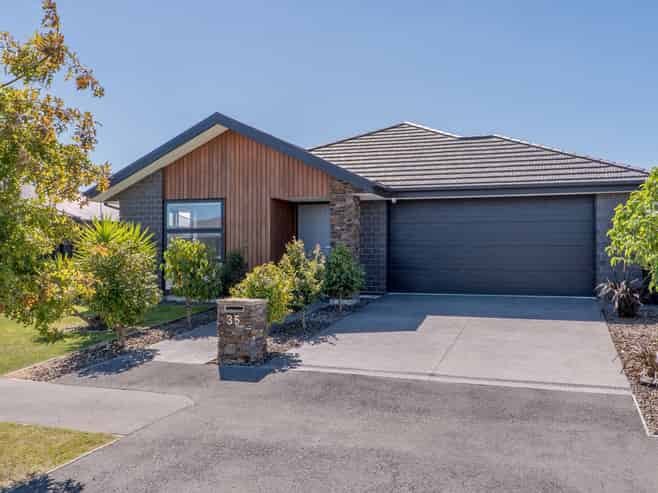 35 Craig Thompson Drive, Lincoln