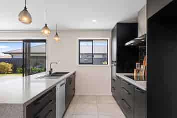 35 Craig Thompson Drive, Lincoln