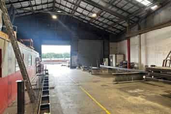 High Stud Workshop + Yard