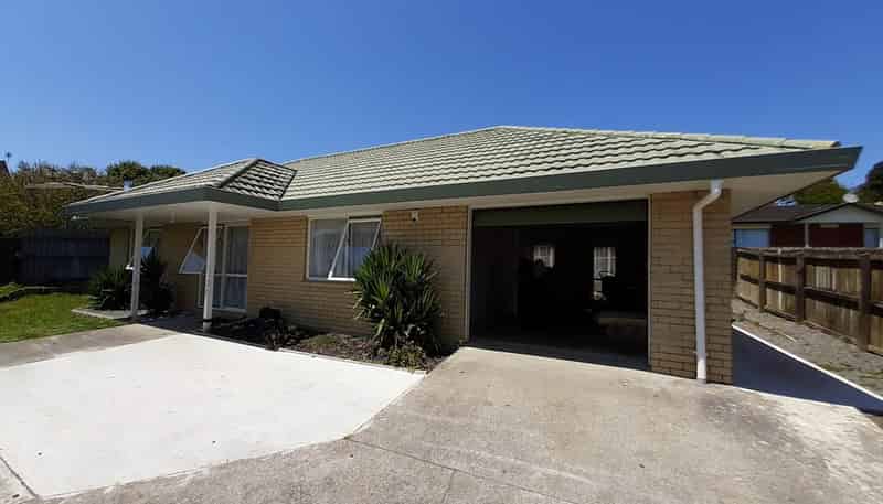 35B Kopara Place, Clendon Park