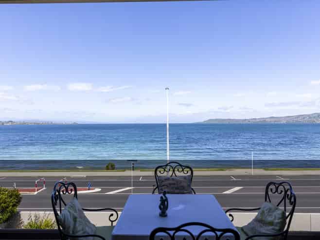 8/88 Lake Terrace, Taupo