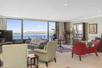 8/88 Lake Terrace, Taupo