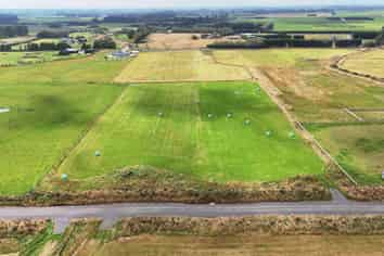 35 Dairy Way, Seaward Bush