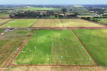 35 Dairy Way, Seaward Bush