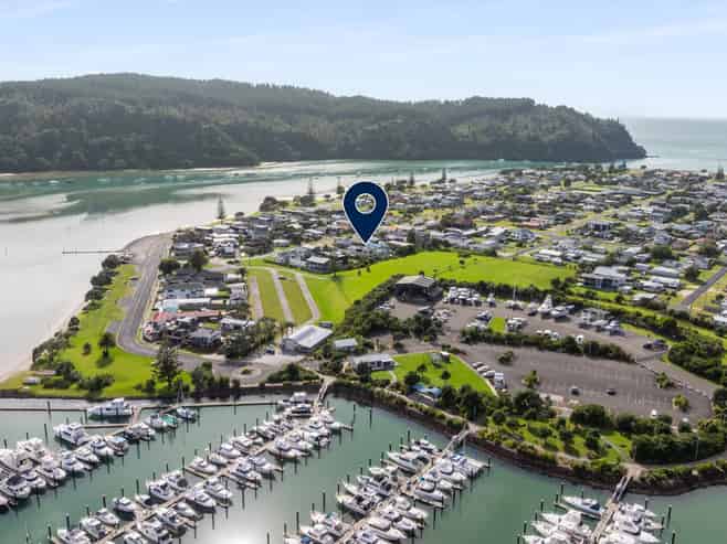 617B Harbour View Road, Whangamata