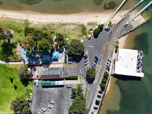 Beachside freehold investment with upside