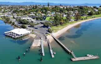 Beachside freehold investment with upside