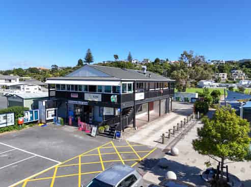 Beachside freehold investment with upside