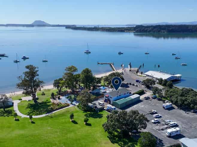 Beachside freehold investment with upside