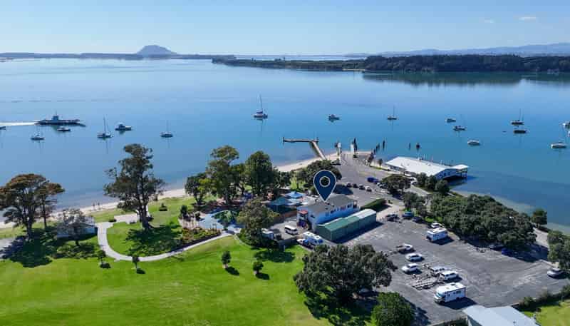 4 The Esplanade, Omokoroa