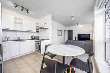 10/9 Basque Road, Eden Terrace