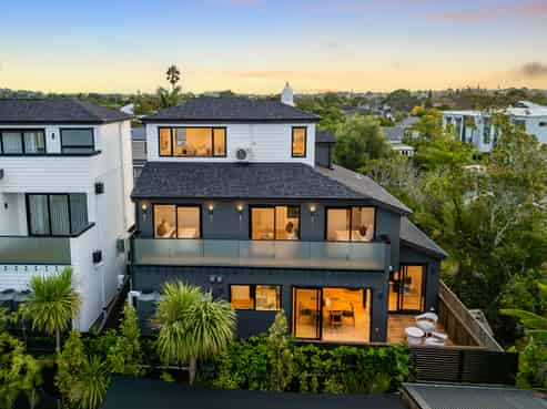 16D Goring Road, Sandringham