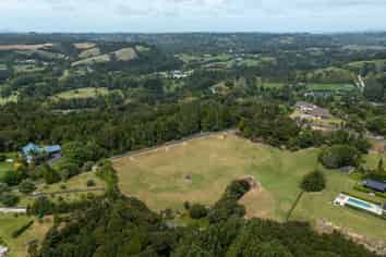 214a Three Oaks Drive, Dairy Flat