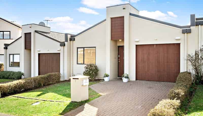 7 Bunker Rise, Golflands