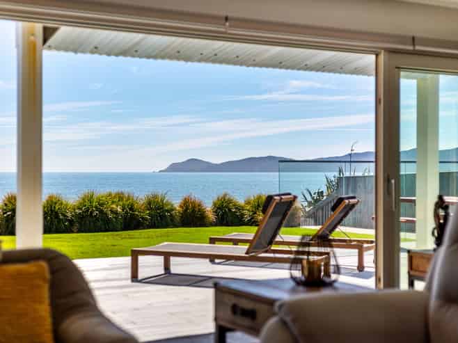 96 The Esplanade, Raumati South