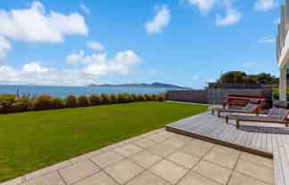 96 The Esplanade, Raumati South
