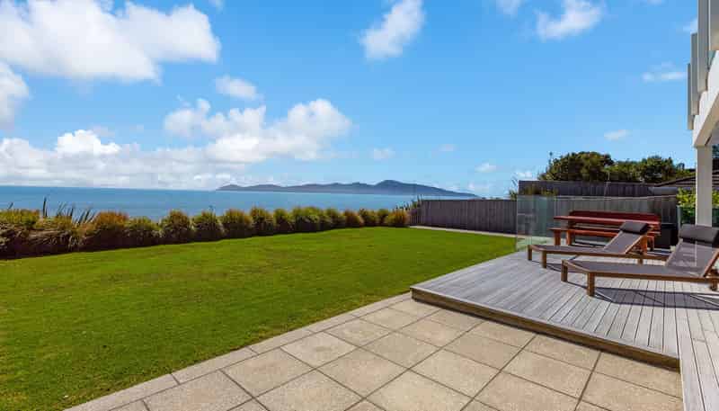 96 The Esplanade, Raumati South