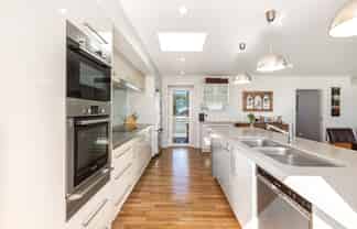 96 The Esplanade, Raumati South