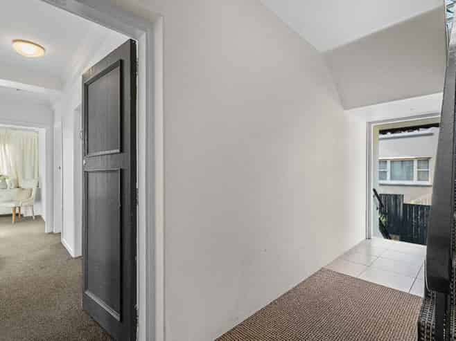 2/129 Victoria Avenue, Remuera