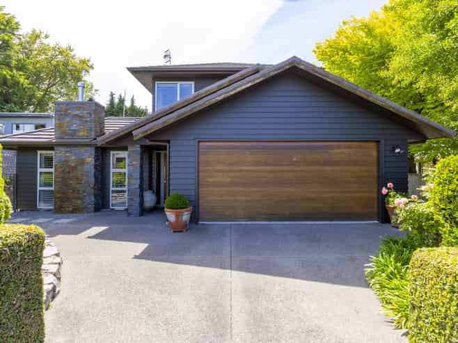 1/12 Sunset Street, Hilltop