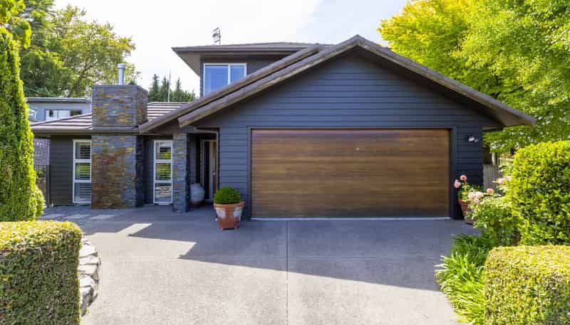 1/12 Sunset Street, Hilltop