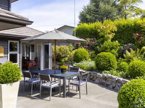 1/12 Sunset Street, Hilltop