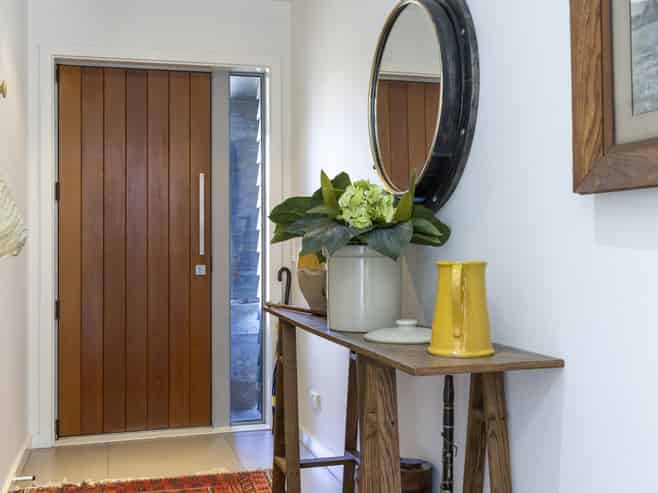 1/12 Sunset Street, Hilltop