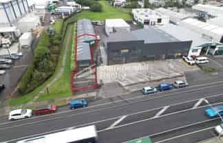 Compact Great South Road Retail