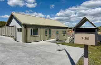 106 Omahina Street, Raglan