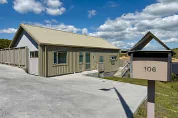 106 Omahina Street, Raglan