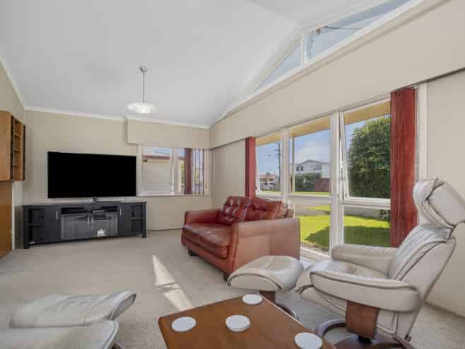 34 Chadwick Road, Greerton