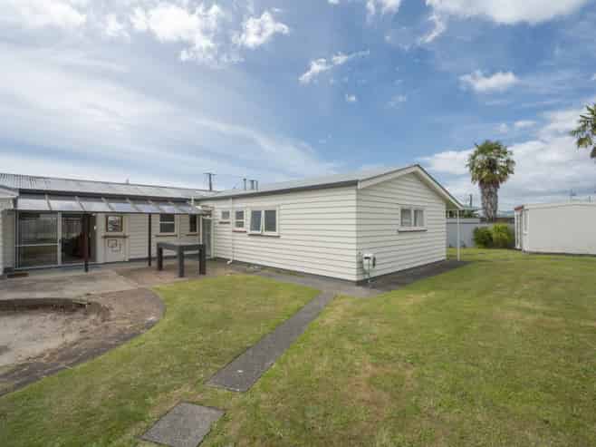 34 Chadwick Road, Greerton