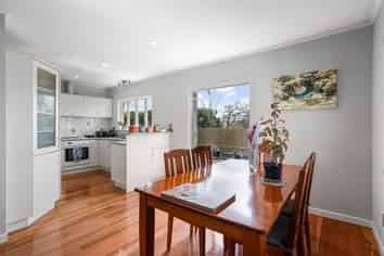 1/1 Gloria Avenue, Te Atatu Peninsula