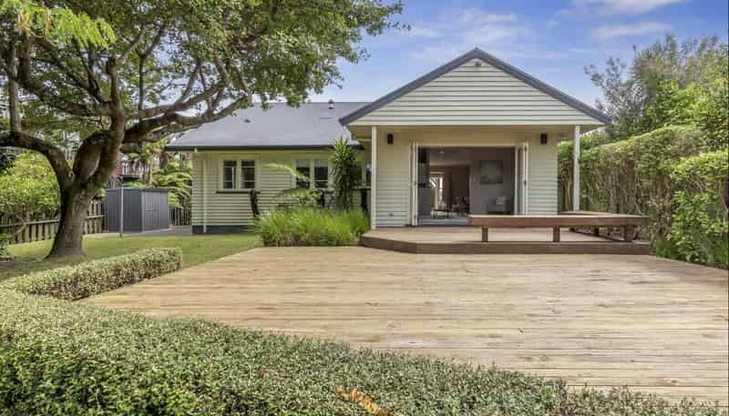 44 Braid Road, Saint Andrews