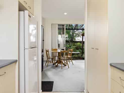2/38 Fields Parade, Oteha