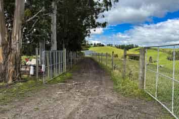 10 Four Mile Creek Road, Te Houka