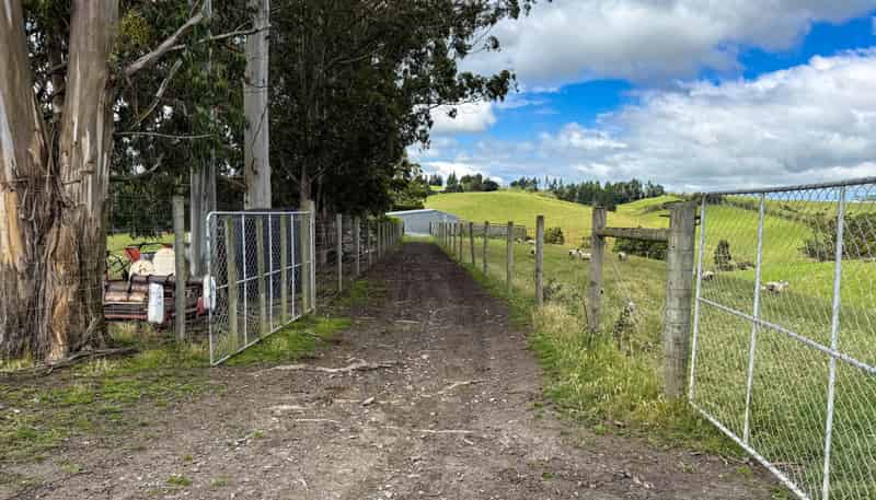 10 Four Mile Creek Road, Te Houka