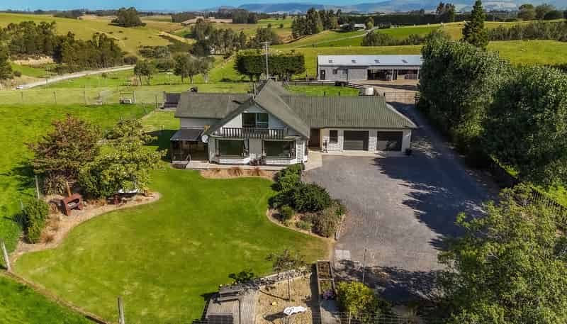 10 Four Mile Creek Road, Te Houka