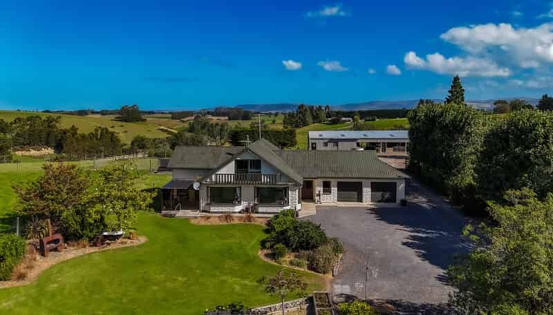 10 Four Mile Creek Road, Te Houka