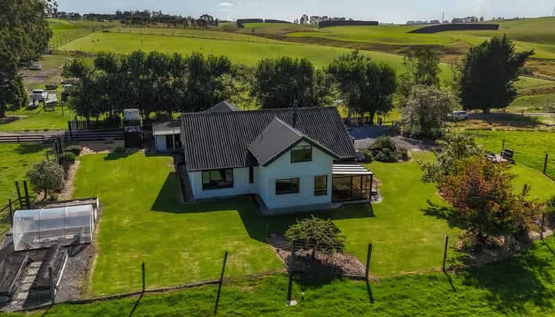 10 Four Mile Creek Road, Te Houka