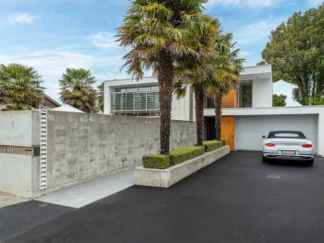 60 Aikmans Road, Merivale