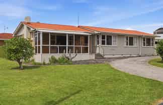 24 Levers Road, Matua