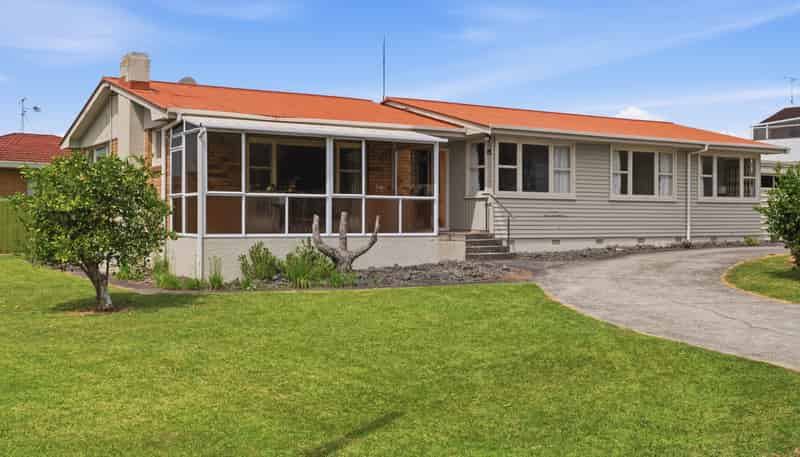 24 Levers Road, Matua