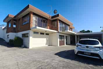 149 East Coast Road, Castor Bay