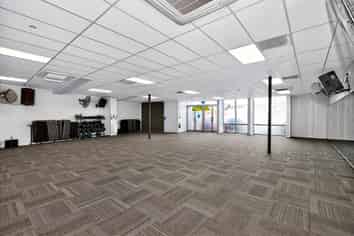 Prime Trophy Asset - 9 Year Lease to National Tenant 