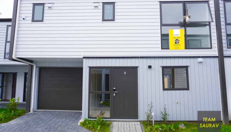 8/16 Clark Road, Pahurehure