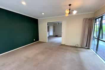 42a Bradbury Road, Botany Downs