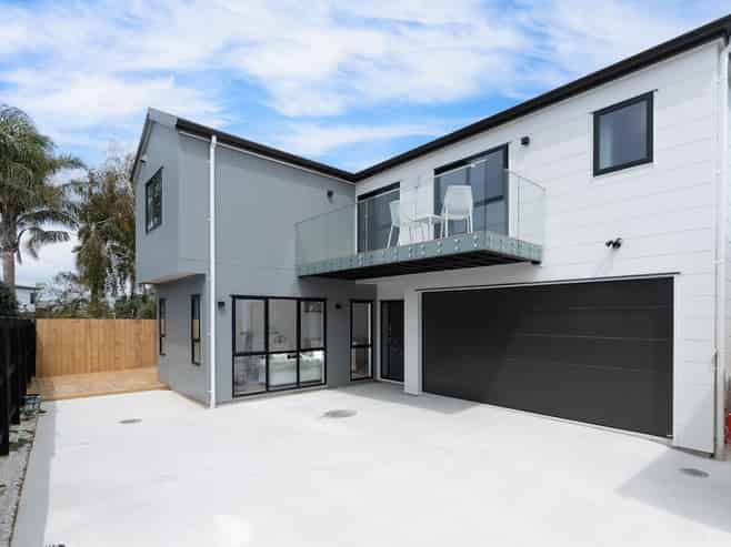 84A Tiraumea Drive, Pakuranga