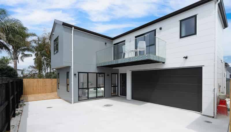 84A Tiraumea Drive, Pakuranga